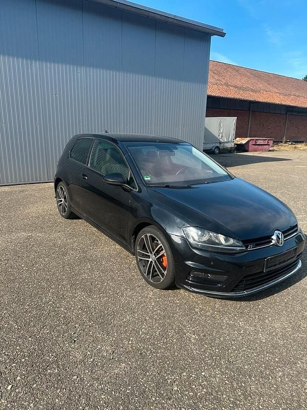 Schwarz Gebraucht 2015 VW Golf R-line Coupé | 7.300 € (Superpreis) - Bild 1/4