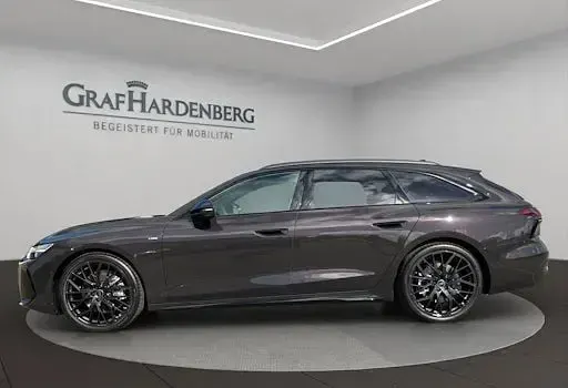 Neu Audi A6 Comfort 367 PS (269 kW) 2025 Braun Kombi
