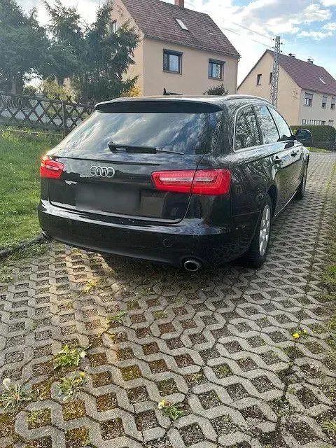 Gebraucht Audi A6 179 PS (131 kW) 2012 Schwarz Limousine