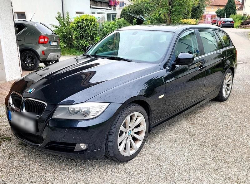 Schwarz Gebraucht 2011 BMW 318 Kombi | 4.800 € (Guter Preis) - Bild 1/4