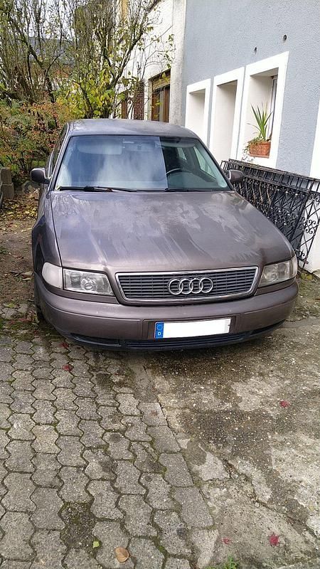 Braun Gebraucht 1996 Audi A8 Limousine | 3.700 € (Superpreis) - Bild 1/4