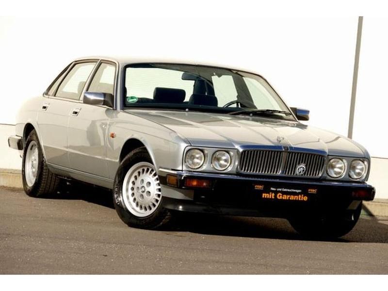 Gebraucht Jaguar XJ 199 PS (146 kW) 1990 Silber (metallic) Limousine