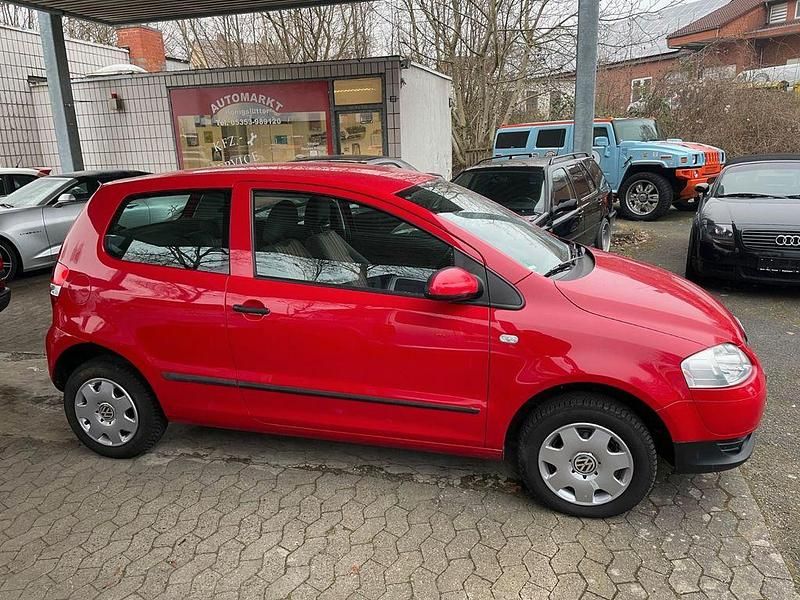 Gebraucht VW Fox 75 PS (55 kW) 2005 Rot Kleinwagen