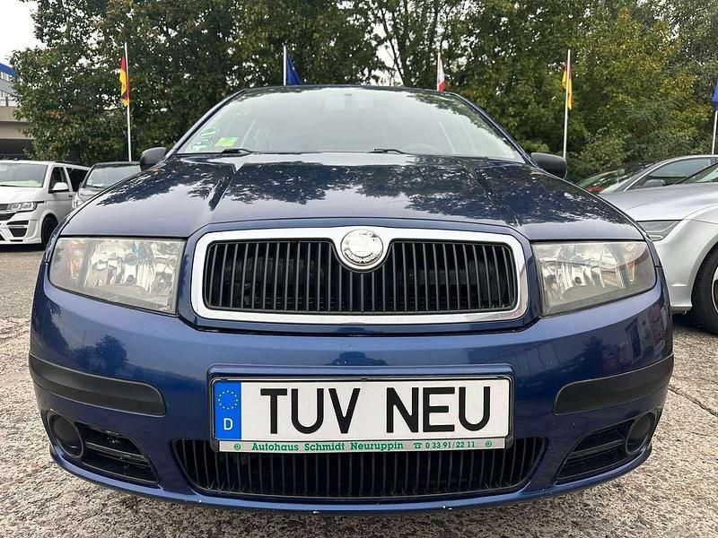 Blau Gebraucht 2006 Skoda Fabia Kleinwagen | 1.790 € - Bild 1/4