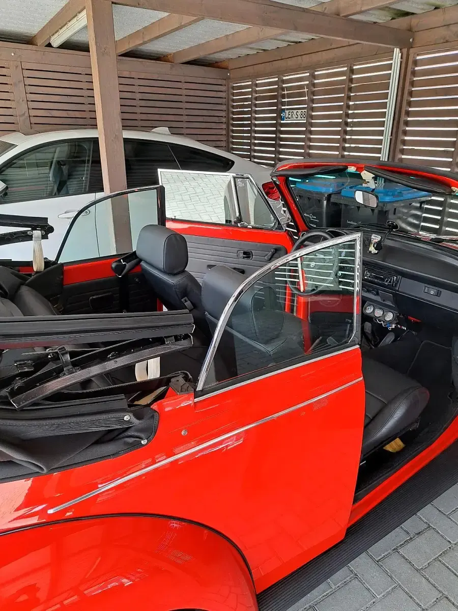 Używany VW Käfer 125 KM (91 kW) 1979 Czerwony Kabriolet