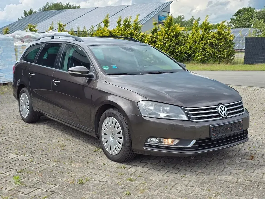 Gebraucht VW Passat 140 PS (102 kW) 2014 Schwarz Kombi