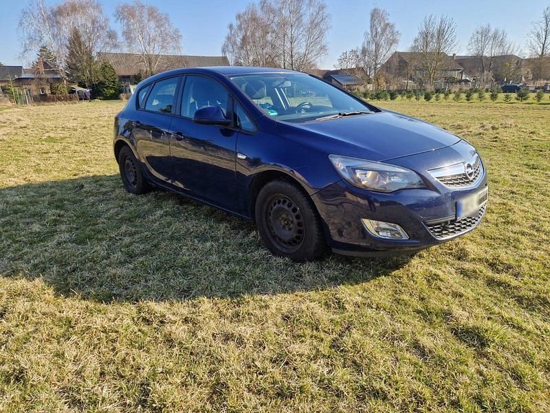 Gebraucht Opel Astra Selection 87 PS (63 kW) 2010 Blau Limousine