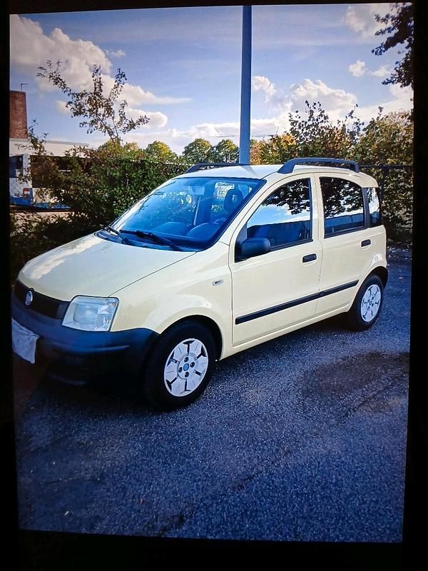 Gelb Gebraucht 2009 Fiat Panda Kleinwagen | 1.900 € (Fairer Preis) - Bild 1/4