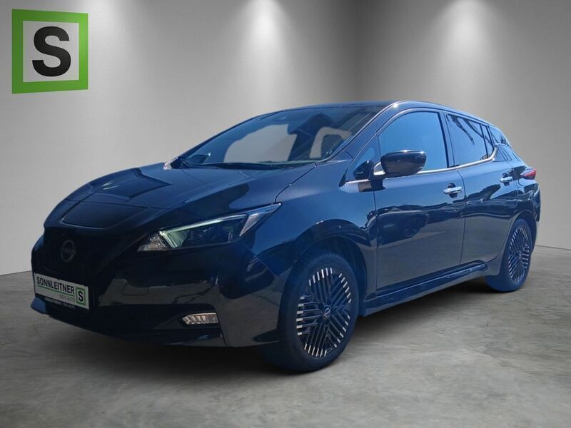 Schwarz Gebraucht 2023 Nissan Leaf Tekna Kleinwagen | 27.590 € - Bild 1/4
