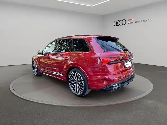 Gebraucht Audi Q7 Business 489 PS (359 kW) 2025 Rot SUV
