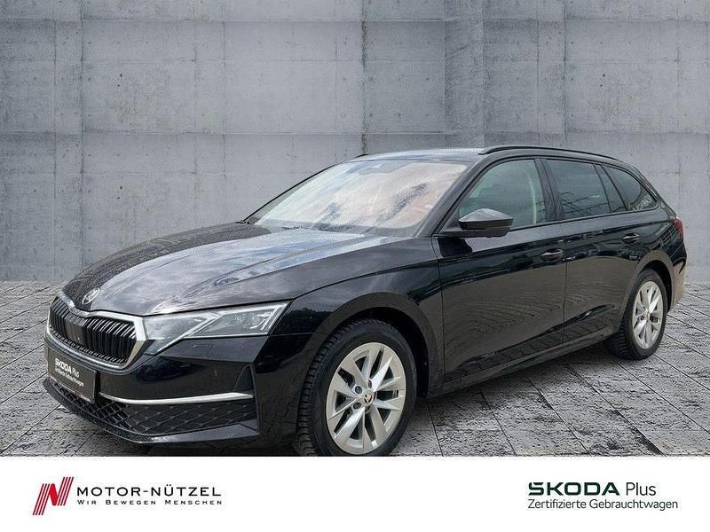 Schwarzmagic perleffekt Gebraucht 2024 Skoda Octavia Selection Kombi | 31.460 € (Guter Preis) - Bild 1/4
