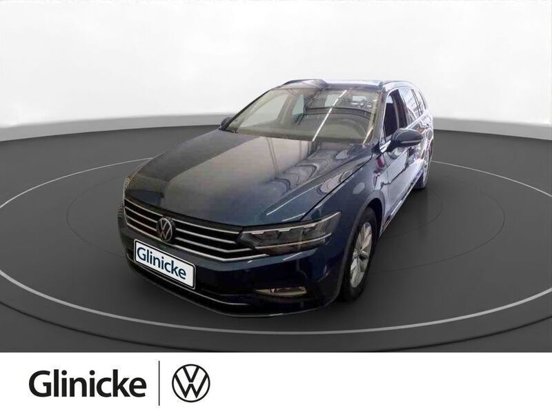 Aquamarinblau metallic Gebraucht 2023 VW Passat Business Kombi | 24.880 € (Fairer Preis) - Bild 1/4