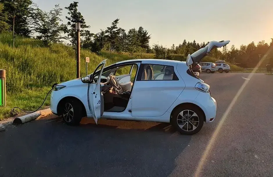 Gebraucht Renault Zoe Life 67 kW (92 PS) 2018 Weiß Kleinwagen