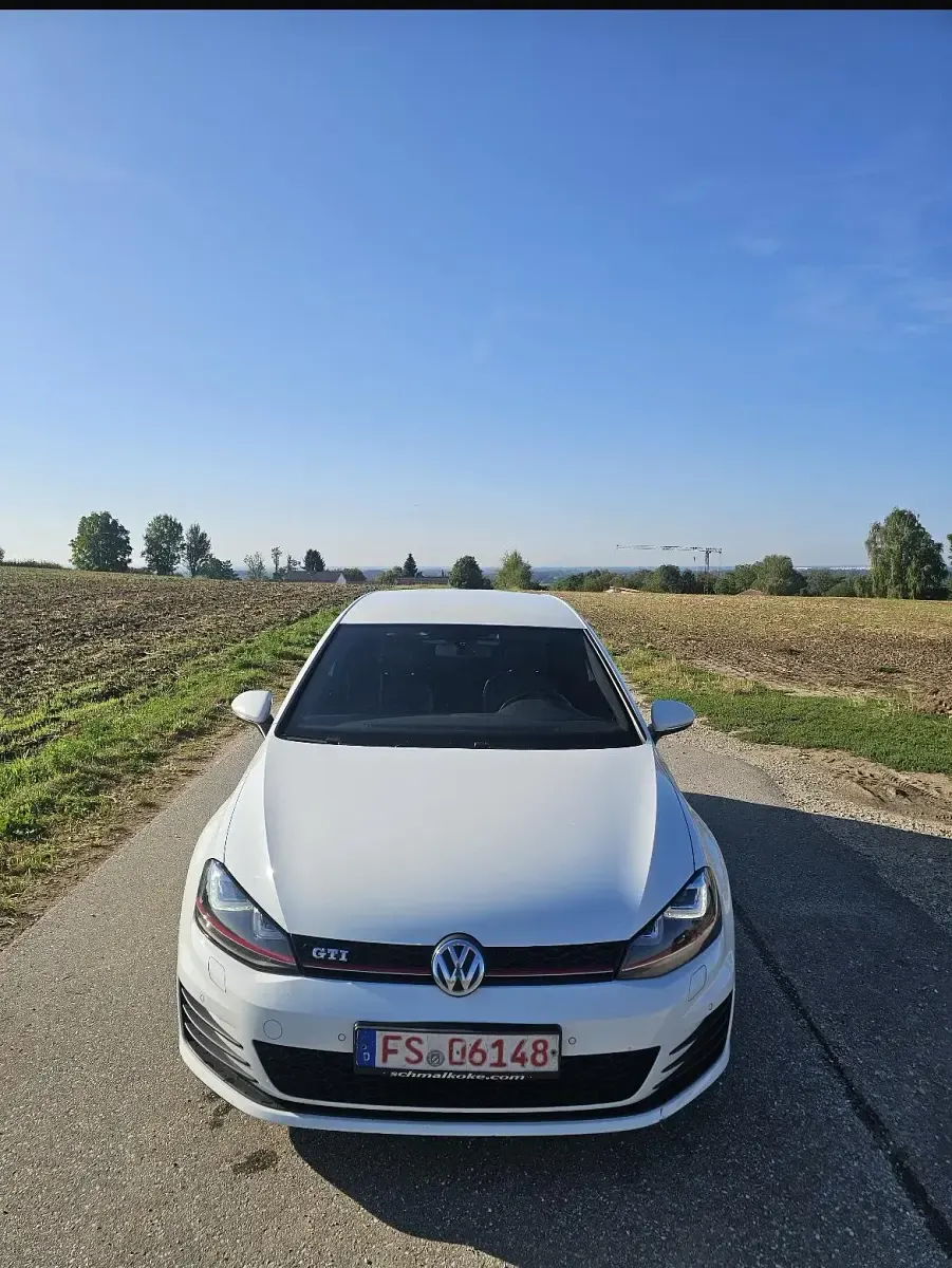 Gebraucht VW Golf VII GTI 230 PS (169 kW) 2014 Weiß Kleinwagen