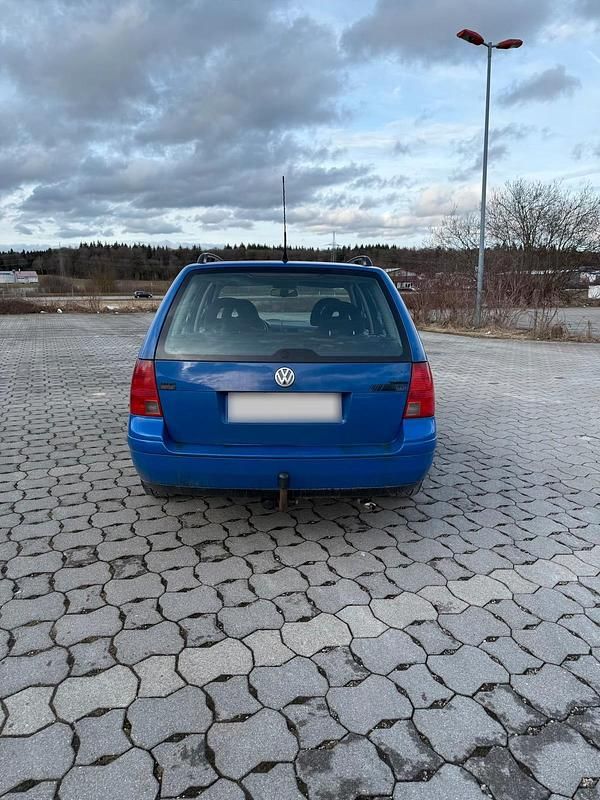 Gebraucht VW Bora 115 PS (84 kW) 2000 Blau Kombi