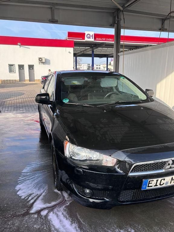 Gebraucht Mitsubishi Lancer Intense 150 PS (110 kW) 2012 Schwarz Limousine