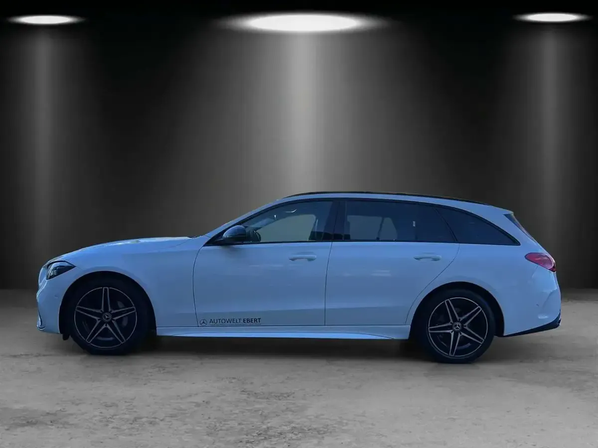 Gebraucht Mercedes C220 AMG 197 PS (144 kW) 2025 Weiß Limousine