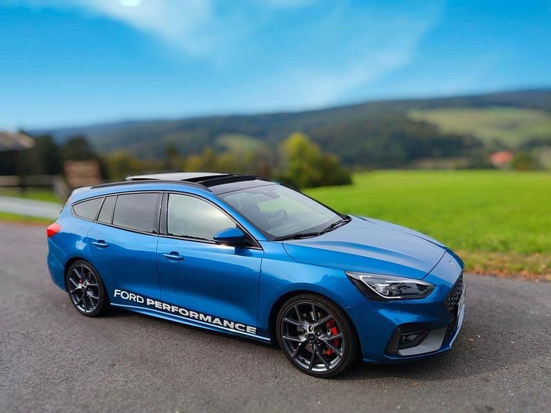Gebraucht Ford Focus ST 280 PS (205 kW) 2022 Blau Kombi