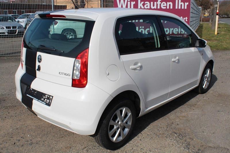 Gebraucht Skoda Citigo Ambition 75 PS (55 kW) 2012 Weiß Kleinwagen