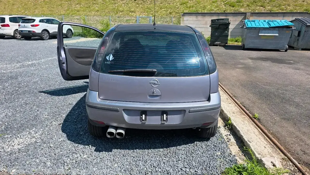 Gebraucht Opel Corsa 80 PS (58 kW) 2005 Grau Kleinwagen