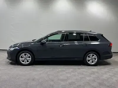 Gebraucht VW Golf VIII Life 116 PS (85 kW) 2025 Grau, Kombi