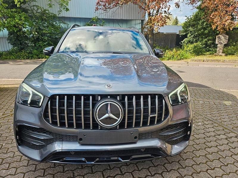 Grau Gebraucht 2021 Mercedes GLE53 AMG AMG SUV | 87.000 € (Fairer Preis) - Bild 1/4