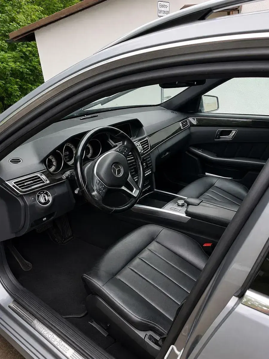 Gebraucht Mercedes E300 231 PS (169 kW) 2013 Grau Kombi
