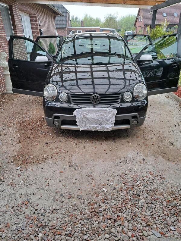 Schwarz Gebraucht 2005 VW Polo Cross Kleinwagen | 1.499 € - Bild 1/4