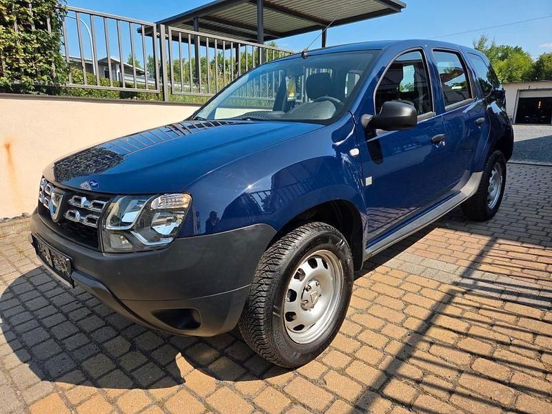 Blau Gebraucht 2015 Dacia Duster Essentiel SUV | 6.495 € (Guter Preis) - Bild 1/4