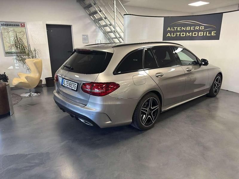 Gebraucht Mercedes C300 AMG 245 PS (180 kW) 2021 Silber Kombi