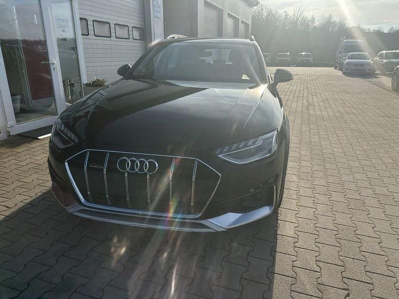 Gebraucht Audi A4 Allroad Sport 204 PS (150 kW) 2024 Schwarz Kombi