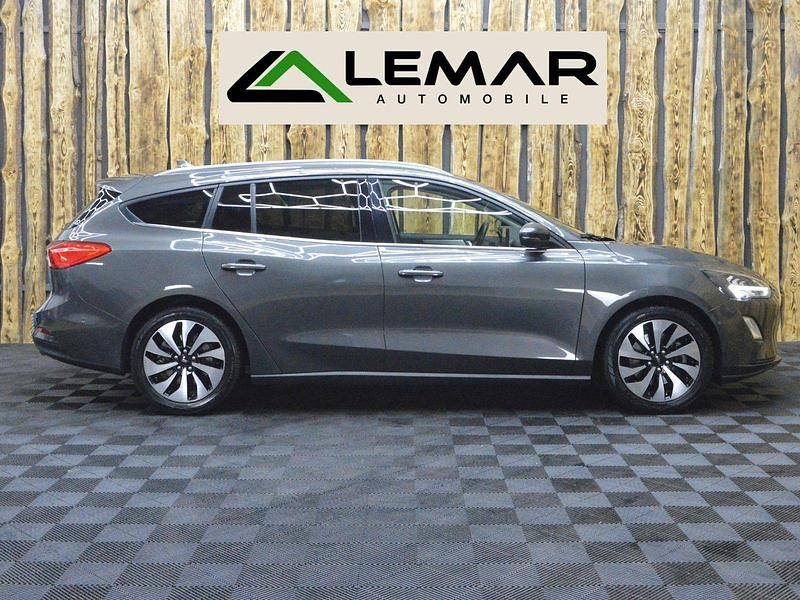 Gebraucht Ford Focus 101 PS (74 kW) 2019 Grau Kombi