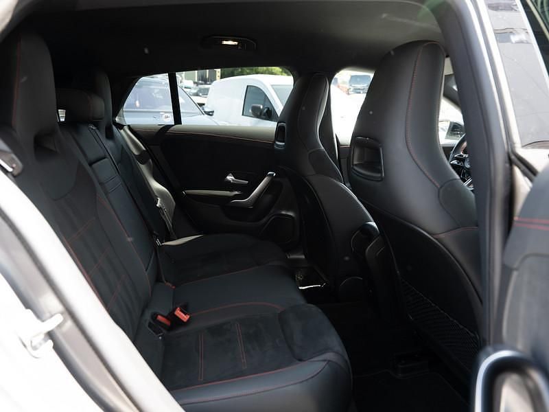 Gebraucht Mercedes CLA220 AMG 190 PS (139 kW) 2024 Grau metalliclack mountaingrau Limousine