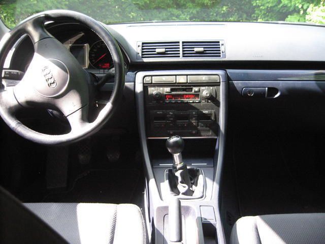 Gebraucht Audi A4 139 PS (102 kW) 2002 Grau metallic Limousine