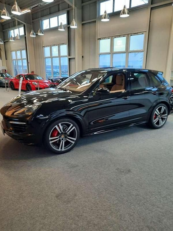 Gebraucht Porsche Cayenne GTS 420 PS (308 kW) 2014 Schwarz SUV