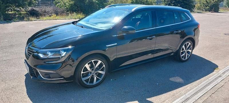 Schwarz Gebraucht 2018 Renault Mégane IV Bose Edition Limousine | 11.290 € (Teuer) - Bild 1/4