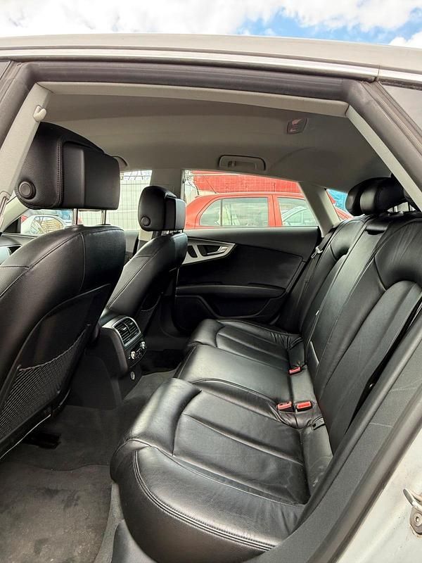 Gebraucht Audi A7 204 PS (150 kW) 2012 Silber Kleinwagen