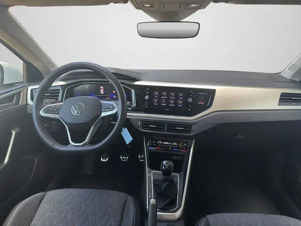 Gebraucht VW Taigo IQ Drive 95 PS (69 kW) 2023 Weiß SUV