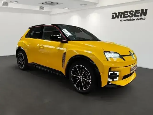 Brugt Renault 5 E-Tech Iconic 89 kW (122 HK) 2025 Gul Sedan