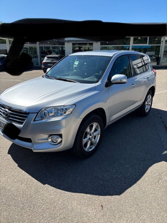 Silber Gebraucht 2010 Toyota RAV4 Life SUV | 6.999 € (Guter Preis) - Bild 1/4