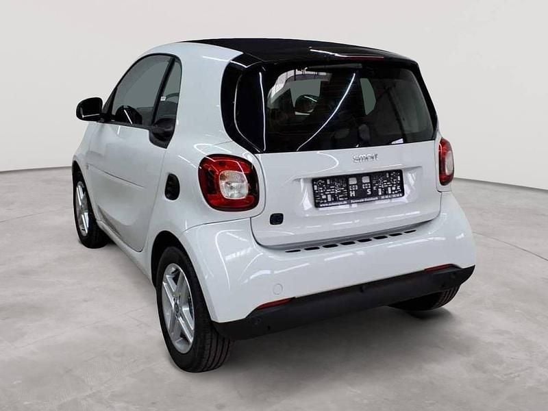 Gebraucht Smart ForTwo Coupé 60 kW (82 PS) 2022 Tridion sicherheitszelle in weiß Coupé