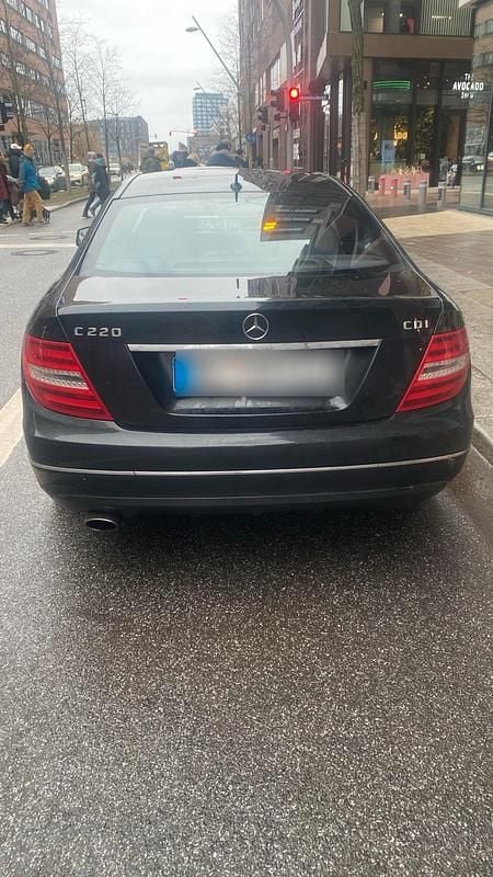 Gebraucht Mercedes C220 170 PS (125 kW) 2012 Schwarz Coupé