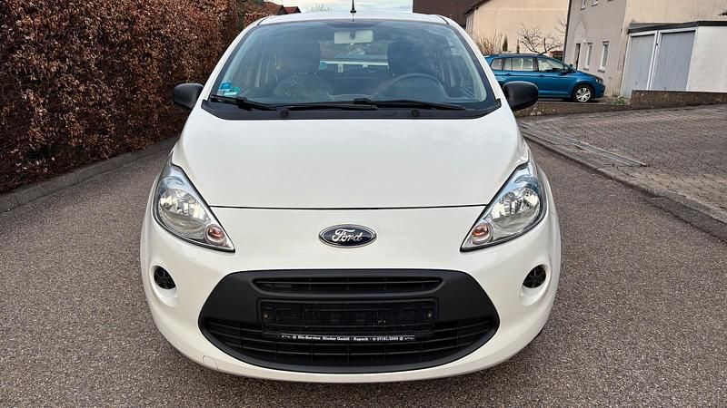Gebraucht Ford Ka 69 PS (50 kW) 2013 Weiß Kleinwagen