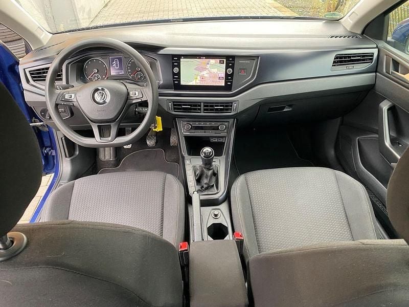 Gebraucht VW Polo 65 PS (47 kW) 2019 Reef blue Limousine