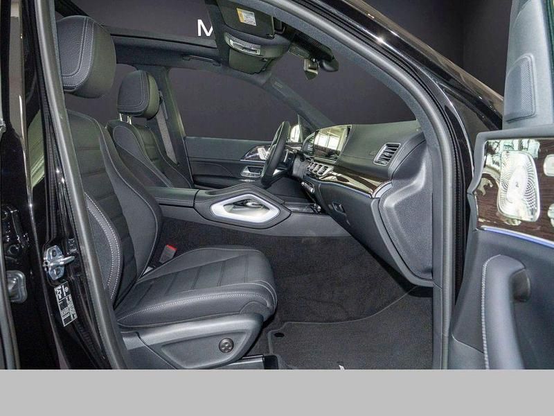 Gebraucht Mercedes GLS350 313 PS (230 kW) 2026 Schwarz SUV