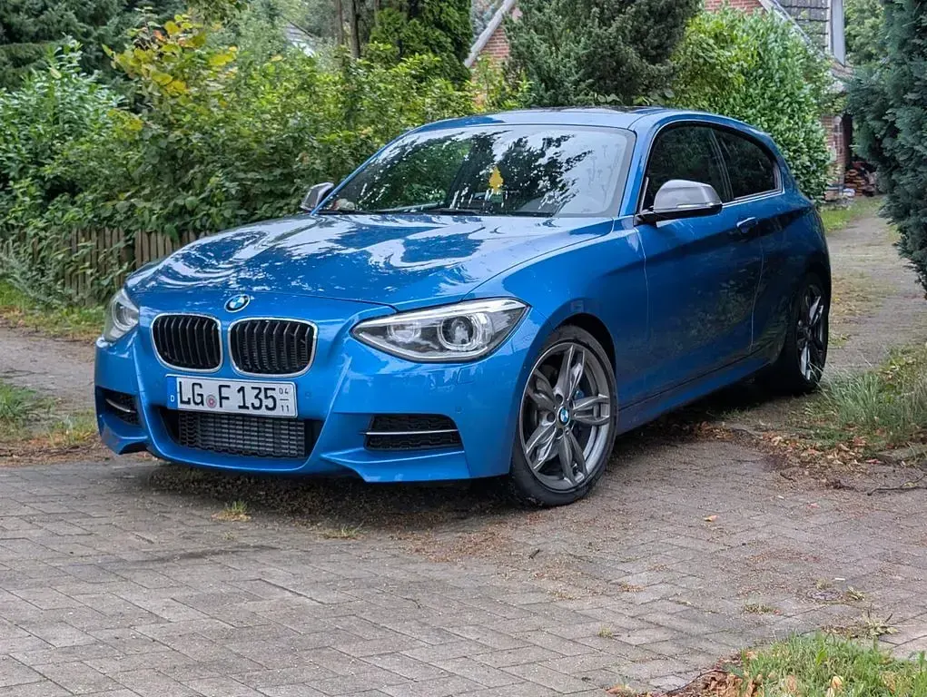 Używany BMW M135 Performance 320 KM (235 kW) 2014 Niebieski Hatchback