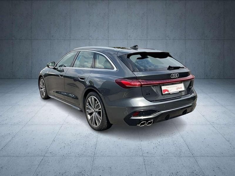 Gebraucht Audi A5 Ambiente 204 PS (150 kW) 2025 Daytonagrau perleffekt Coupé