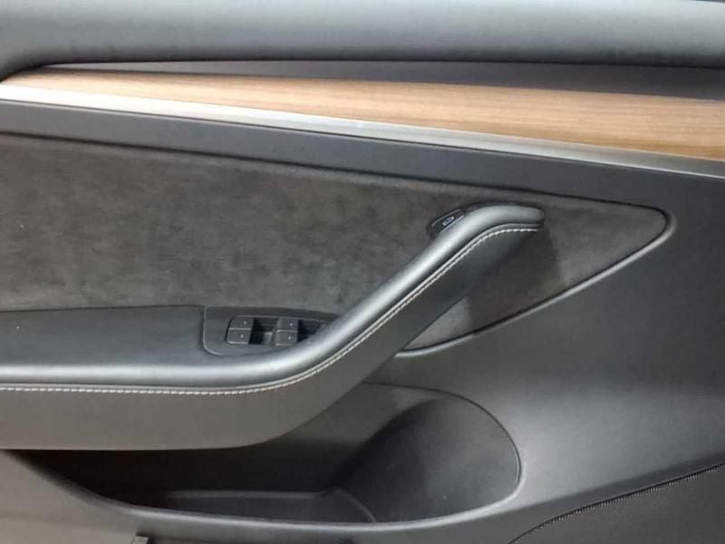 Gebraucht Tesla Model 3 RWD 239 kW (325 PS) 2022 Pearl white multicoat Limousine