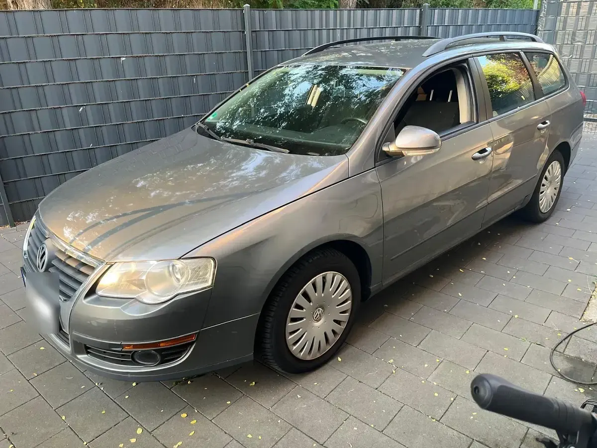 Gebraucht VW Passat Comfortline 102 PS (75 kW) 2005 Grau Kombi