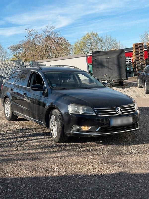 Gebraucht VW Passat 177 PS (130 kW) 2013 Schwarz Kombi